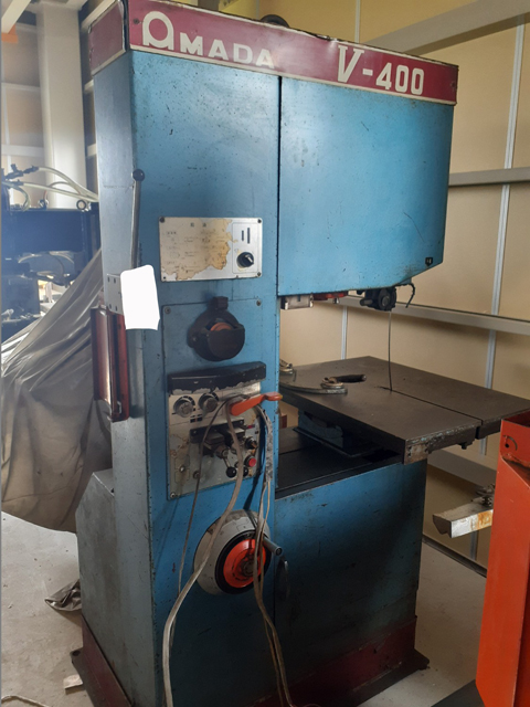 136757 コンターマシン アマダ 1977 V-400の写真1