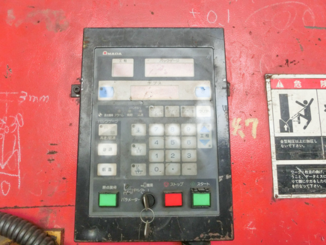 186840 NCプレスブレーキ アマダ 1995 FBDIII-1025LDの写真3