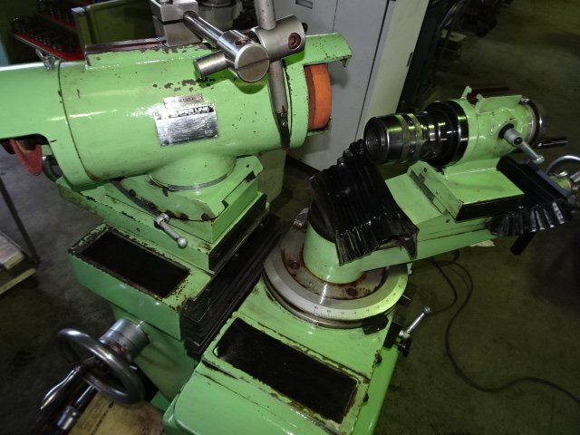 194953 工具研削盤 大和工機  CG-200-Nの写真4