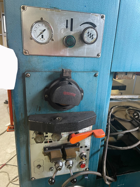 198230 コンターマシン アマダ 1978 VA-400の写真3