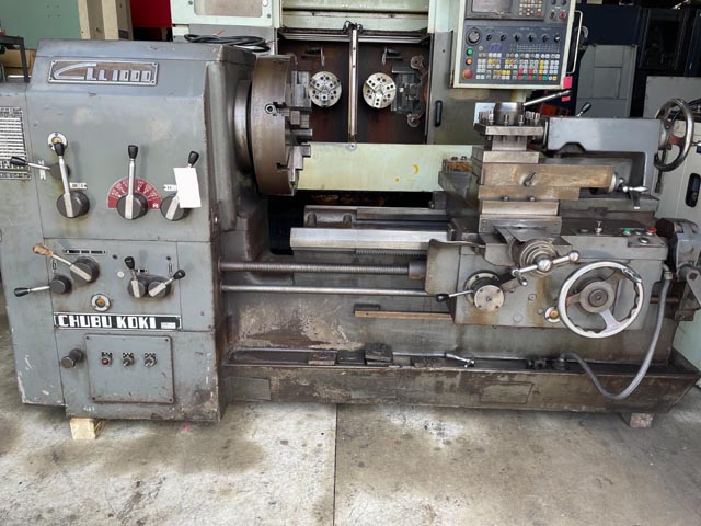 198243 旋盤 中部工機 1979 CLL-1000の写真1