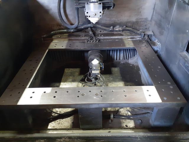 202112 ワイヤーカット アマダ 2004 AD1iの写真3