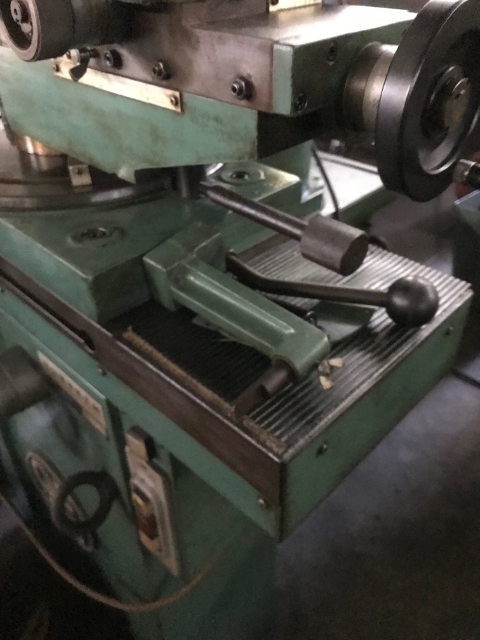 202324 エンドミル研削盤 飯田鐵工所  GE-120の写真3