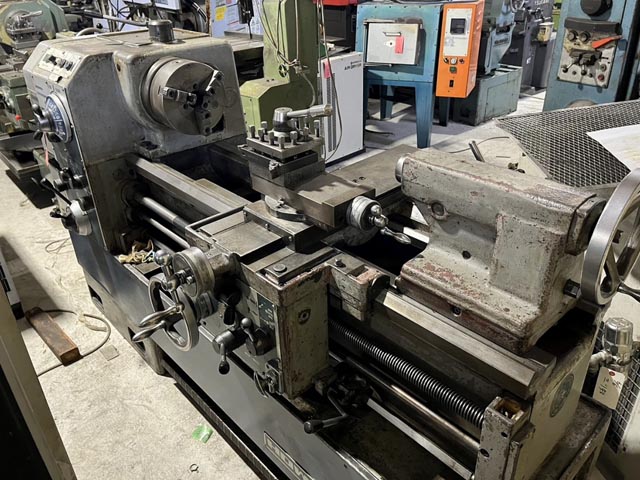 203213 旋盤 豊和産業 1974 ST-860の写真2