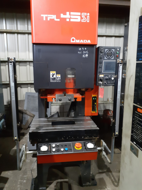 204024 プレス アマダ 2013 TPL-45SIの写真1