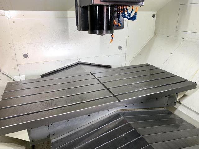 207863 立型マシニングセンタ オークマ 2016 MB-66VAの写真3