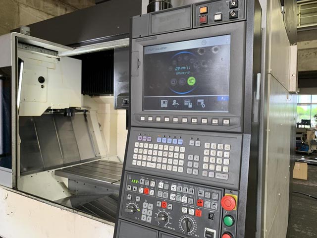 207863 立型マシニングセンタ オークマ 2016 MB-66VAの写真4
