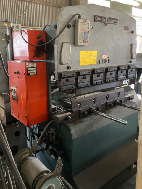 208769 プレスブレーキ アマダ 1985 RG-35Sの写真2