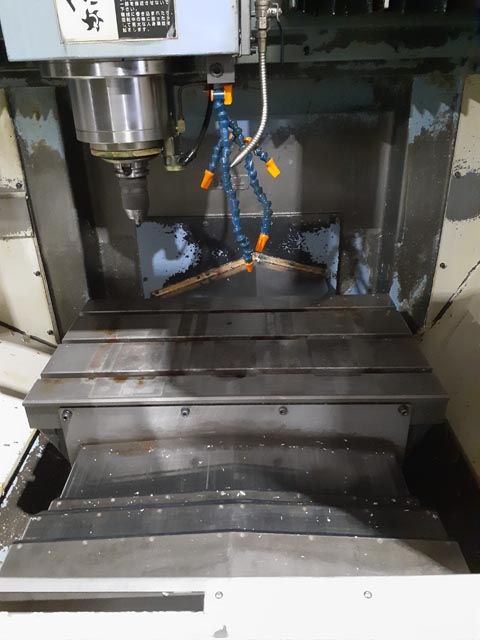 209721 立型マシニングセンタ 大阪機工 2001 PG8の写真2