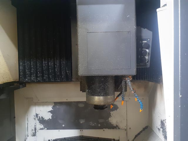 209737 立型マシニングセンタ オークマ 2019 MB-46VBの写真3