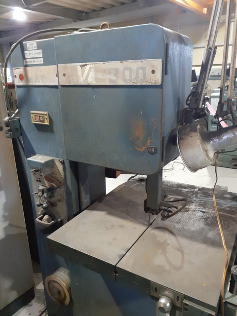 209857 コンターマシン アマダ 1981 VA-300の写真1