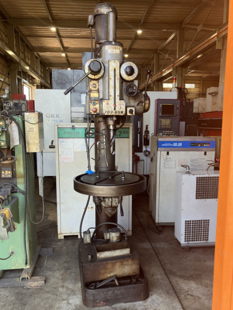 209898 直立ボール盤 吉田鉄工所  YD3-65Nの写真1
