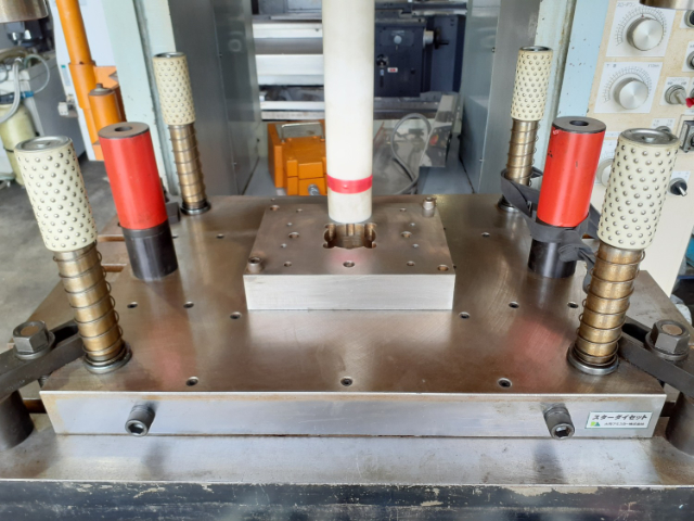 209932 プレス 東洋工機 1983 HH80の写真2