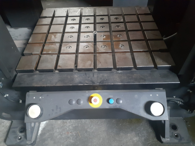 209935 ハイブリッド油圧サーボプレス アマダ 2003 SDH40の写真2