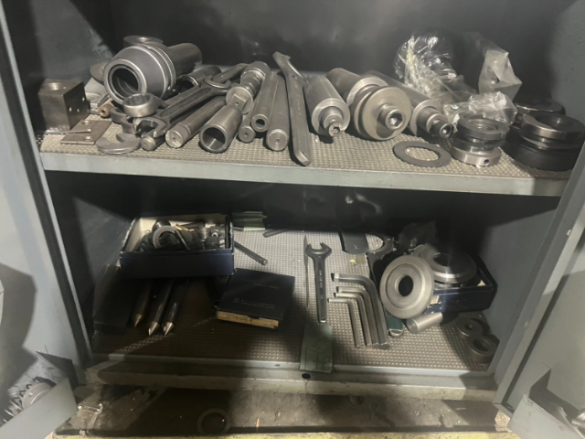 209981 万能工具研削盤 牧野フライス 1990 C-40の写真7