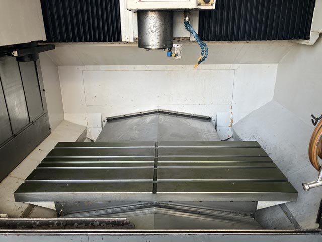 211529 立型マシニングセンタ オークマ 2005 MB-56VBの写真3