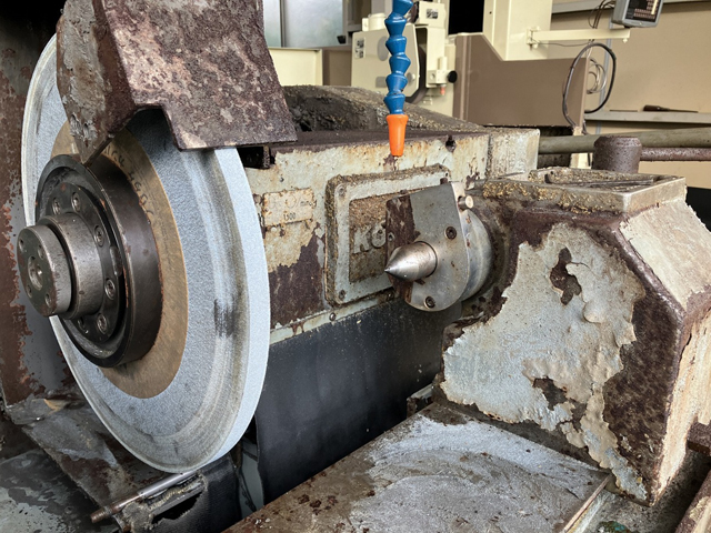 212471 円筒研削盤 コンドウ 1987 UGK-450HTの写真4