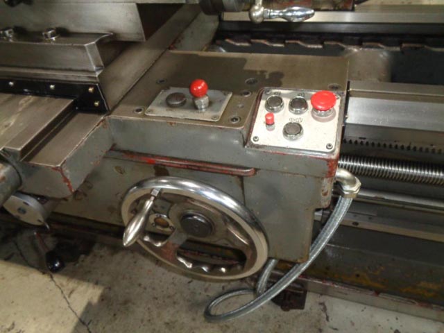 213249 旋盤 中部工機 1984 CLL-750x2000の写真4