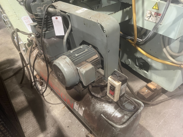 213567 レシプロコンプレッサー 日立産機  1.5P-9.5VA6の写真1