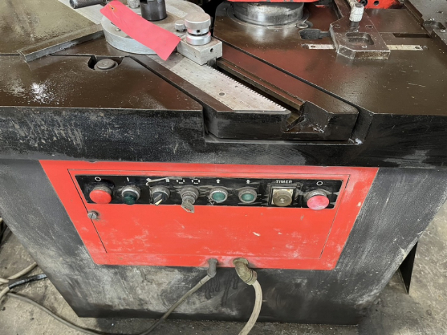 214047 コーナーシャー アマダ 1988 CSHW-220の写真7