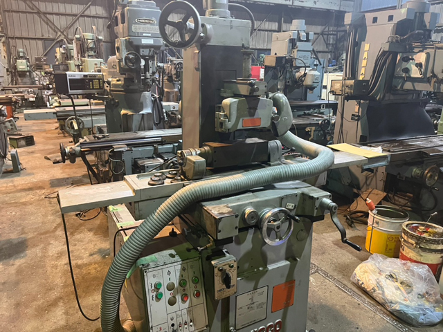 214651 成形研削盤 日興機械 1984 NFG-515の写真1