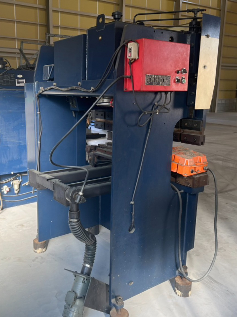 215014 プレスブレーキ コマツ 1992 PHS25x125の写真3