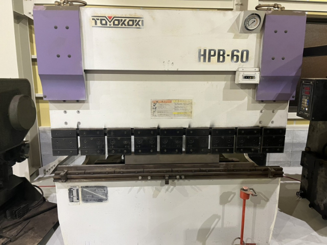 215015 プレスブレーキ 東洋工機 2005 HPB-6020ATの写真3