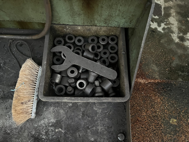 215449 5点切り コマツ 1986 K-IIIの写真3