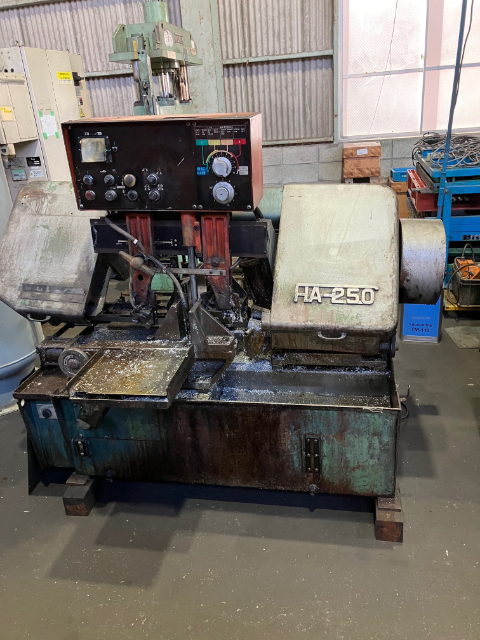 215566 バンドソー アマダ 1985 HA-250Bの写真1