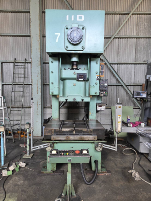 215583 プレス ワシノ 1999 PUX-110ADの写真1