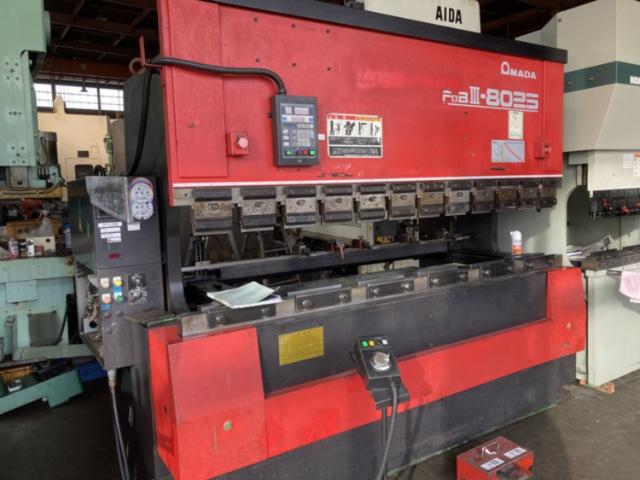 215659 NCプレスブレーキ アマダ 1996 FBD-8025LDの写真1