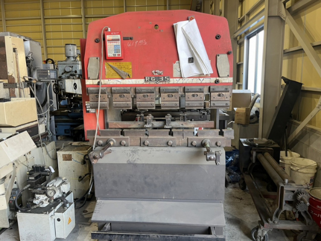 218853 プレスブレーキ アマダ 1990 RG-35Sの写真1