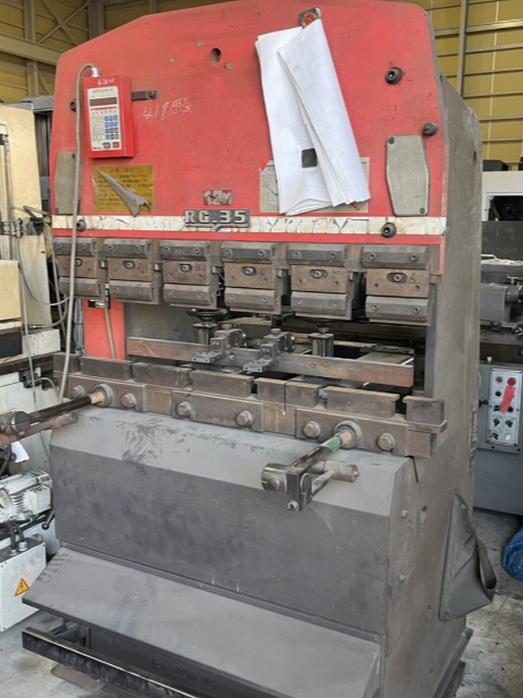 218853 プレスブレーキ アマダ 1990 RG-35Sの写真2