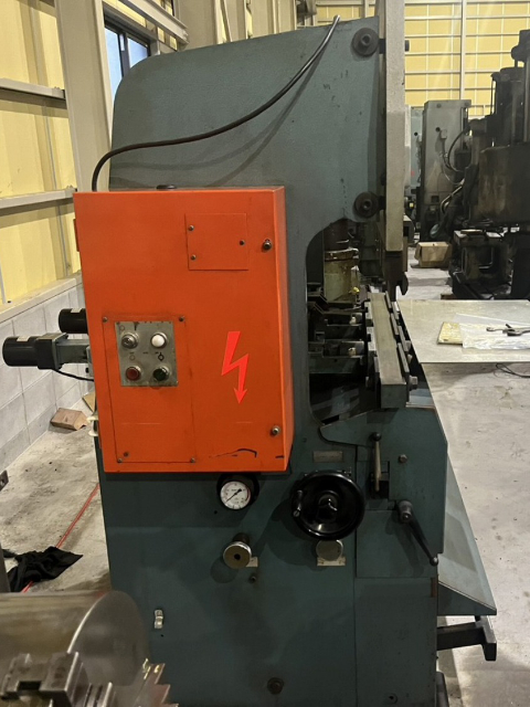 218854 プレスブレーキ アマダ 1988 RG-35Sの写真04