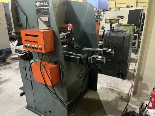 218854 プレスブレーキ アマダ 1988 RG-35Sの写真05
