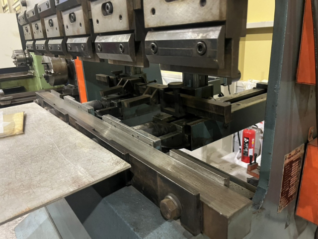 218854 プレスブレーキ アマダ 1988 RG-35Sの写真06