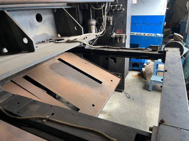 218856 メカシャーリング アマダ 1994 DCT-2065の写真3